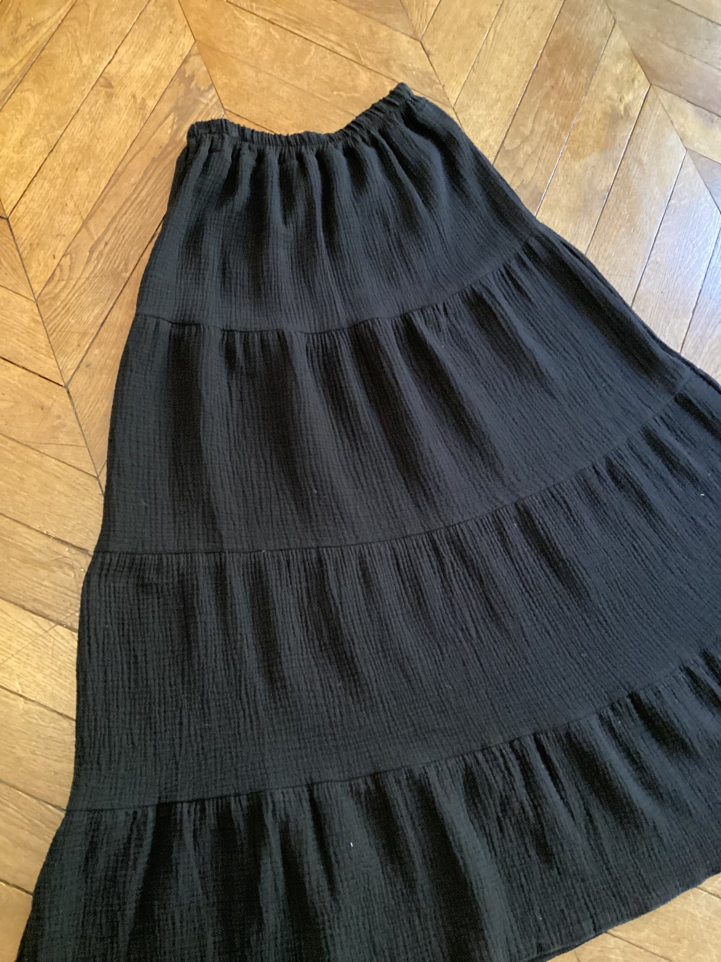Jupe longue noire en double gaze de coton