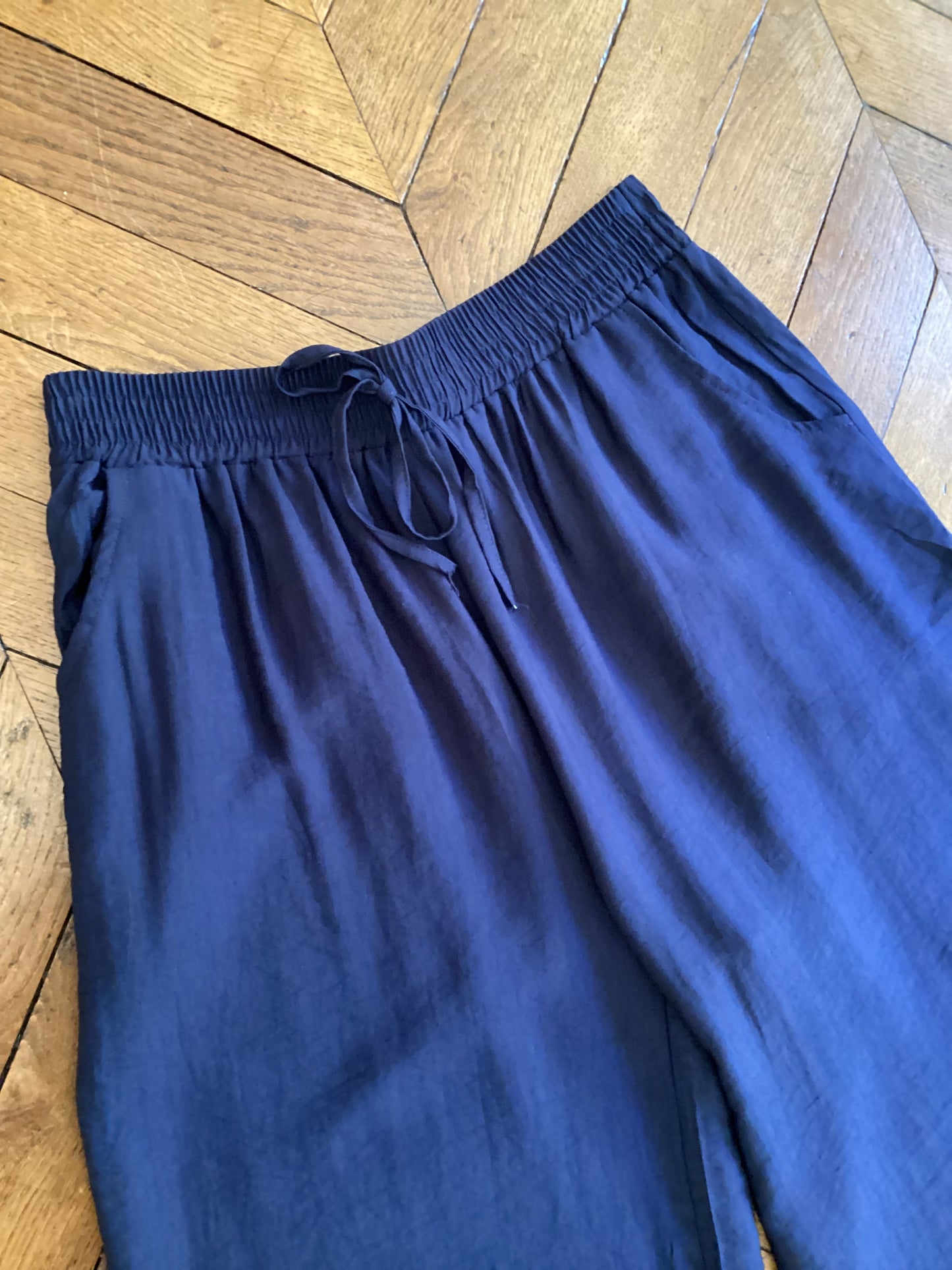 Pantalon fluide bleu marine