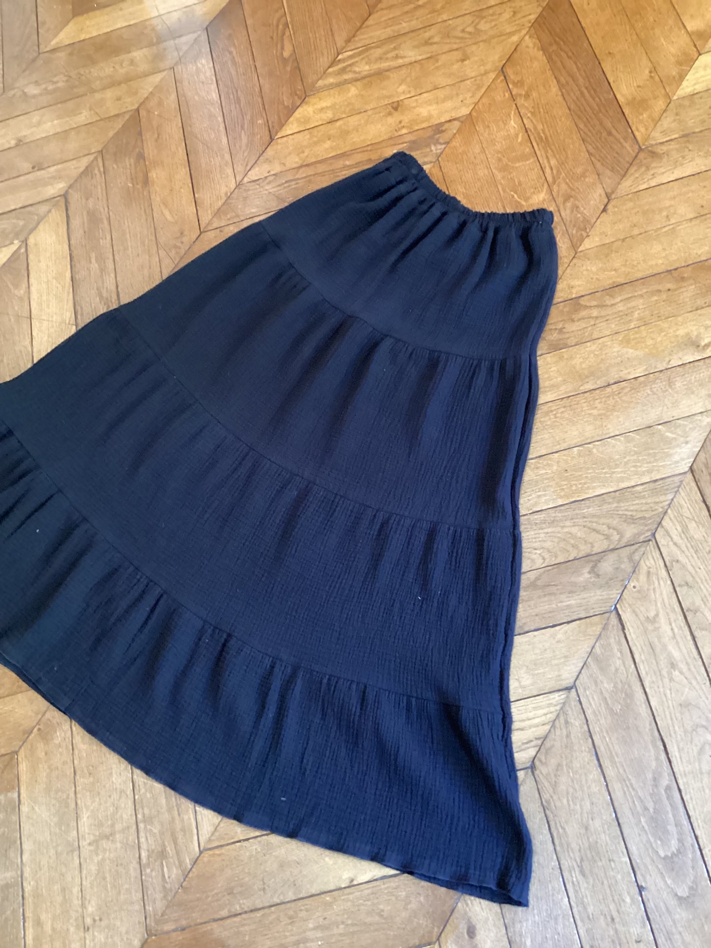 Jupe longue noire en double gaze de coton