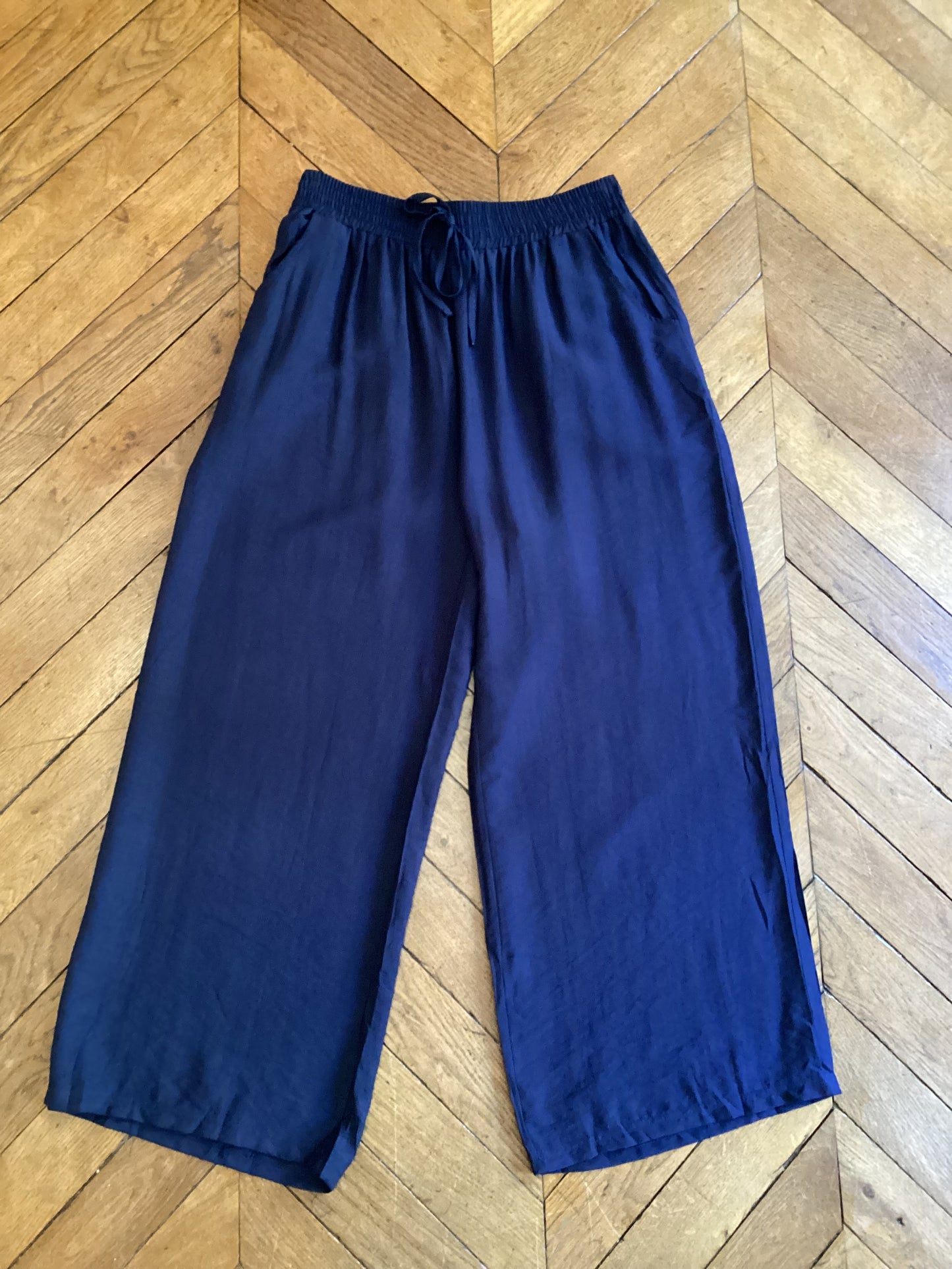 Pantalon fluide bleu marine