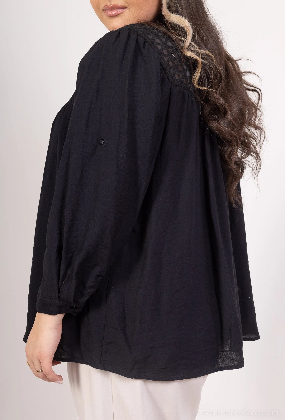 Blouse à manches longues noires