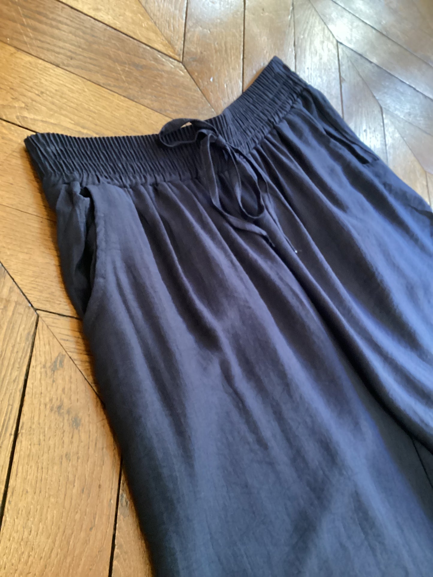 Pantalon fluide bleu marine